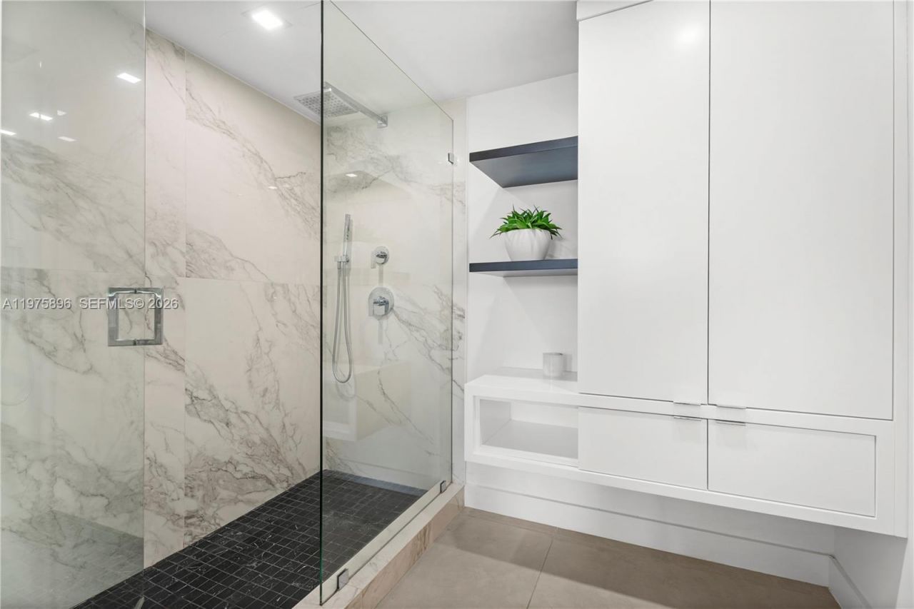 650 West Ave , Unit 2303, Miami Beach, FL 33139 Photo