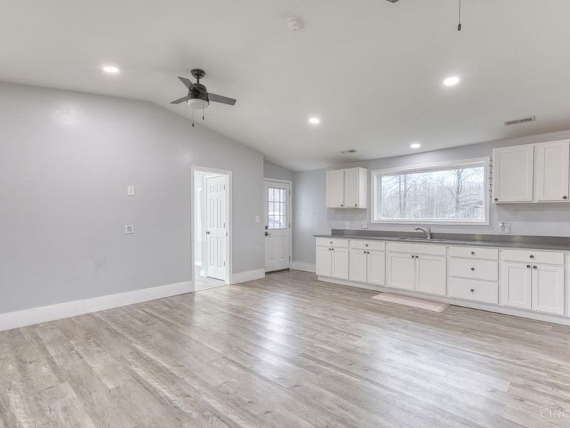 2698 St Rt 125, Tate Twp, OH 45106 Photo 7