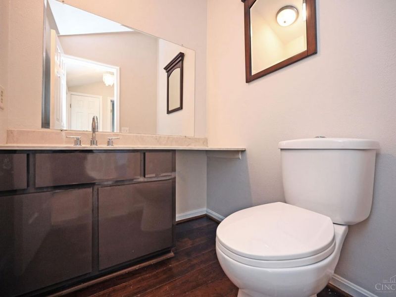 39 Rolling Hills Court, Wyoming, OH 45215 Photo 16