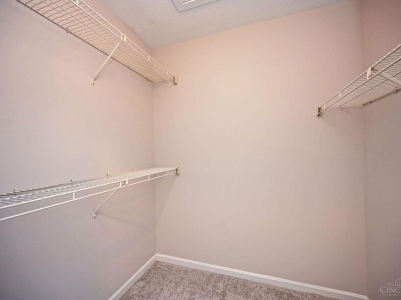 39 Rolling Hills Court, Wyoming, OH 45215 Photo 27