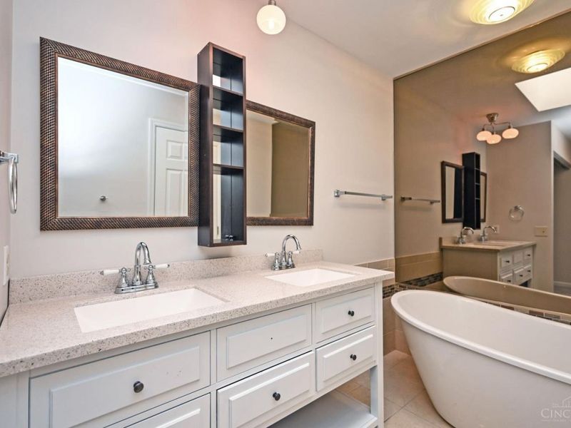 39 Rolling Hills Court, Wyoming, OH 45215 Photo 28