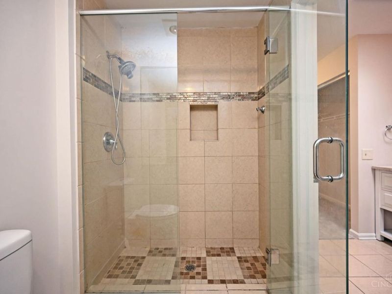 39 Rolling Hills Court, Wyoming, OH 45215 Photo 30