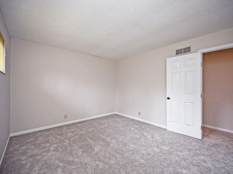 39 Rolling Hills Court, Wyoming, OH 45215 Photo 34