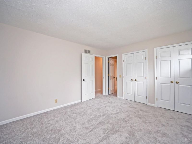 39 Rolling Hills Court, Wyoming, OH 45215 Photo 35