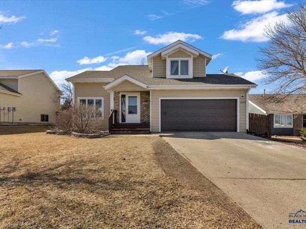 4009 WILD FLOWER DR, Rapid City, SD 57701