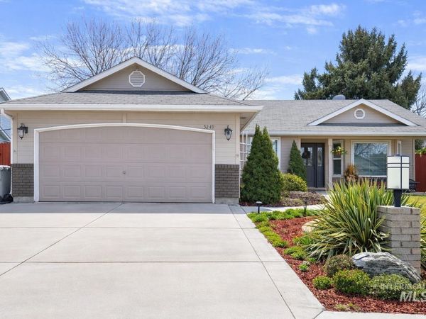 9249 W Carousel St, Boise, ID 83709