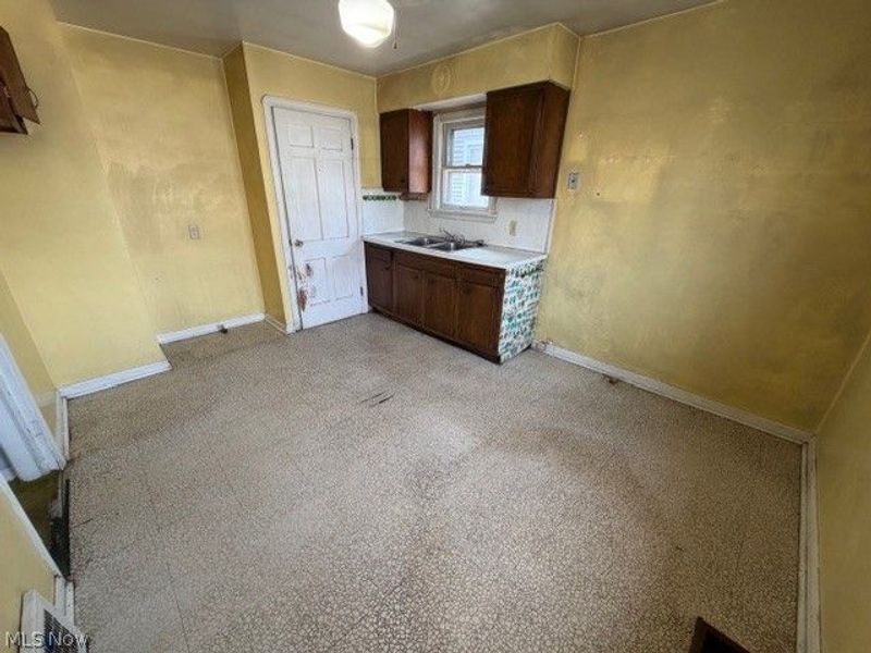 12905 Sprecher Avenue, Cleveland, OH 44135 Photo 4