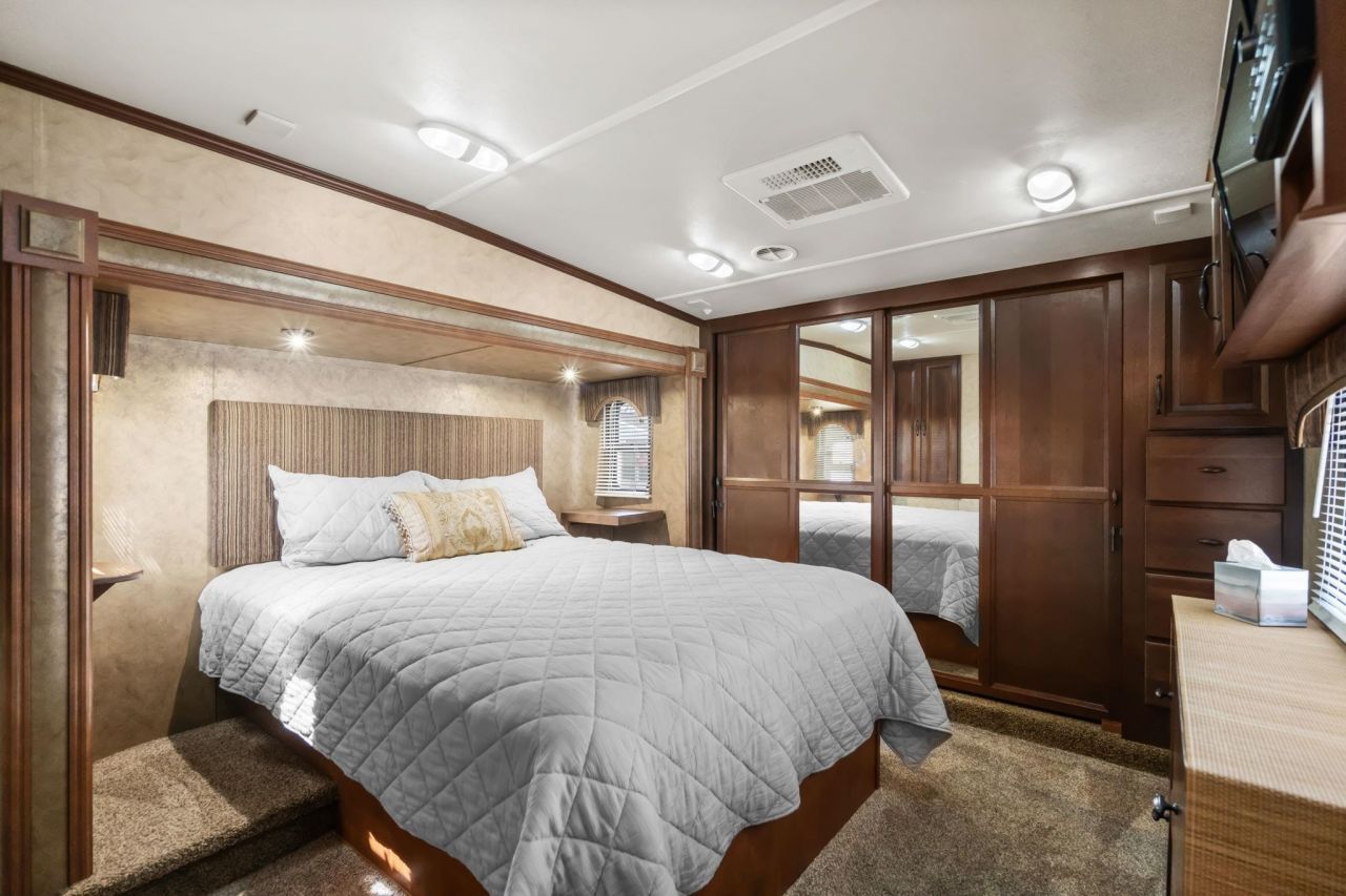 6001-5515 S Kings Hwy. Photo 22