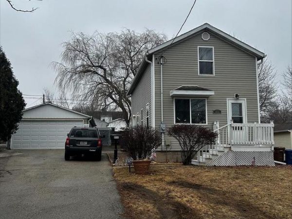 812 1ST STREET, Menasha, WI 54952