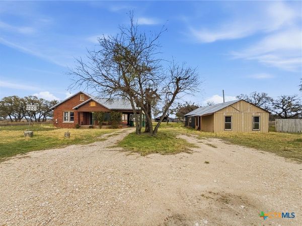 910 County Road 421, Evant, TX 76525