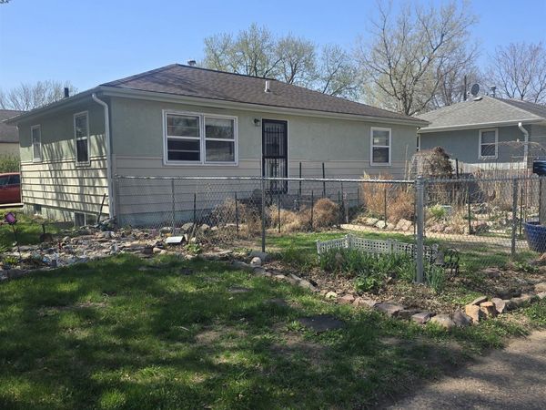 1715 E Mulberry St, Sioux Falls, SD 57103