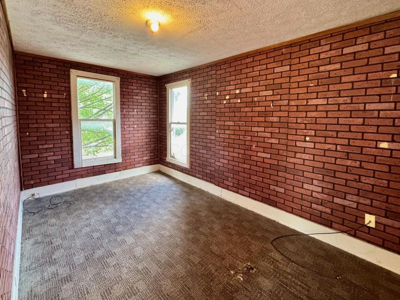 211 E Central Avenue, Delaware, OH 43015 Photo 11