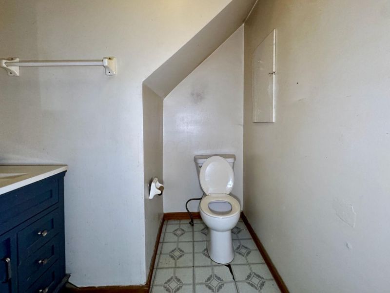 211 E Central Avenue, Delaware, OH 43015 Photo 9