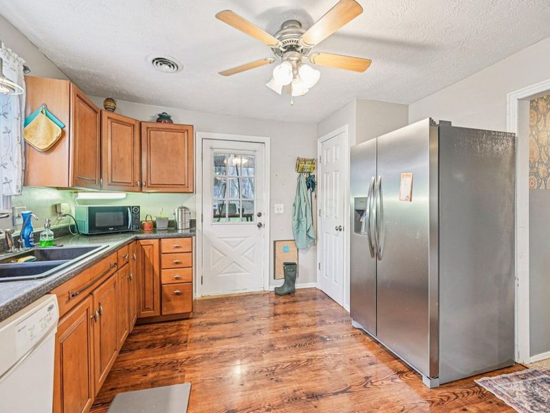 6136 Mink Street SW, Pataskala, OH 43062 Photo 12