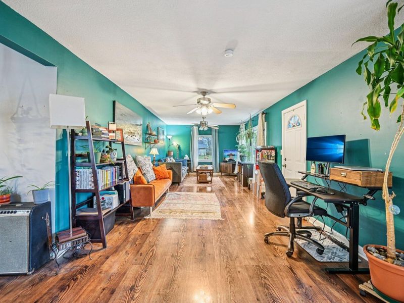 6136 Mink Street SW, Pataskala, OH 43062 Photo 3