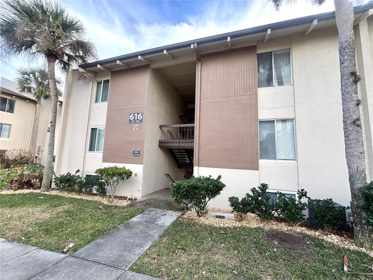 616 Orange Drive, Unit 203, Altamonte Springs, FL 32701 Main Photo