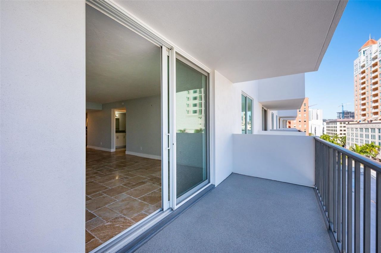 101 S Gulfstream Avenue, Unit 7D, Sarasota, FL 34236 Photo