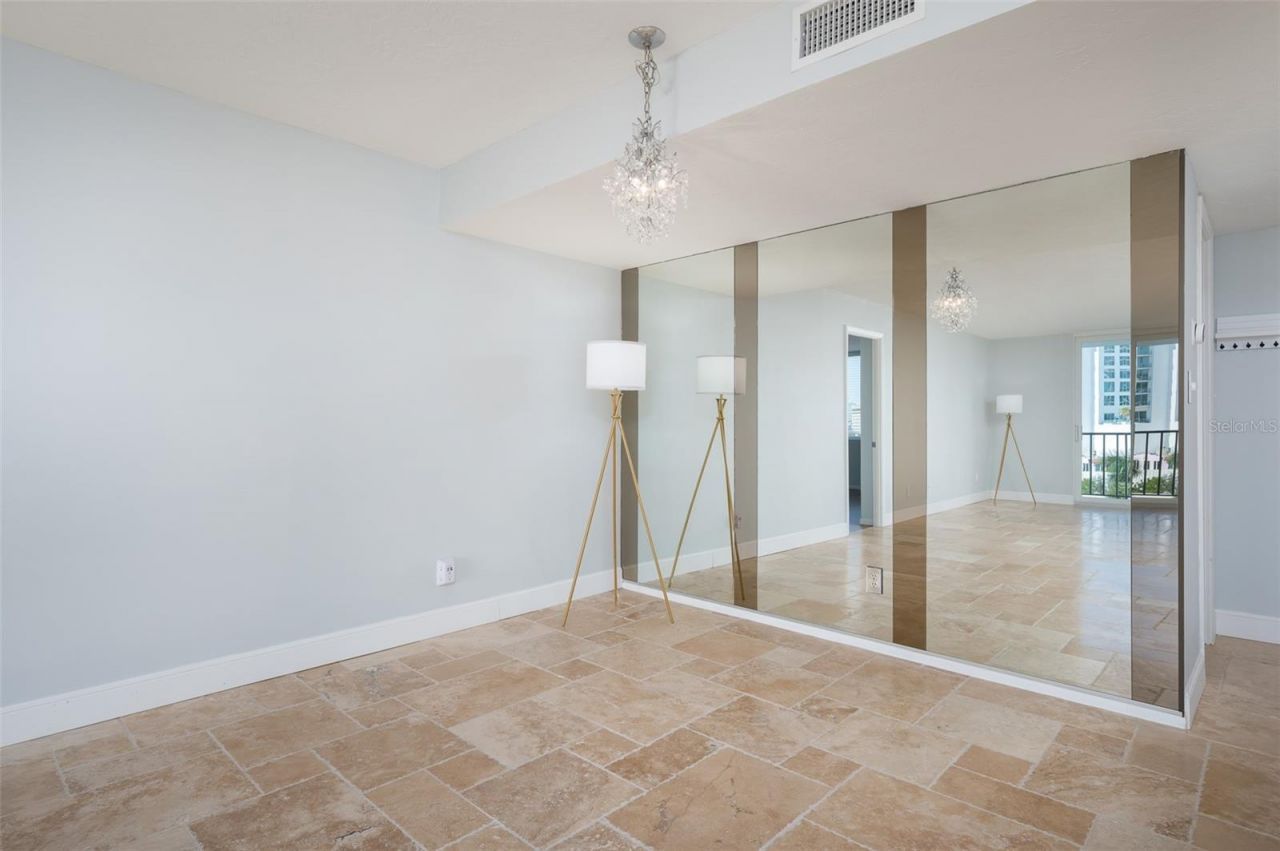 101 S Gulfstream Avenue, Unit 7D, Sarasota, FL 34236 Photo