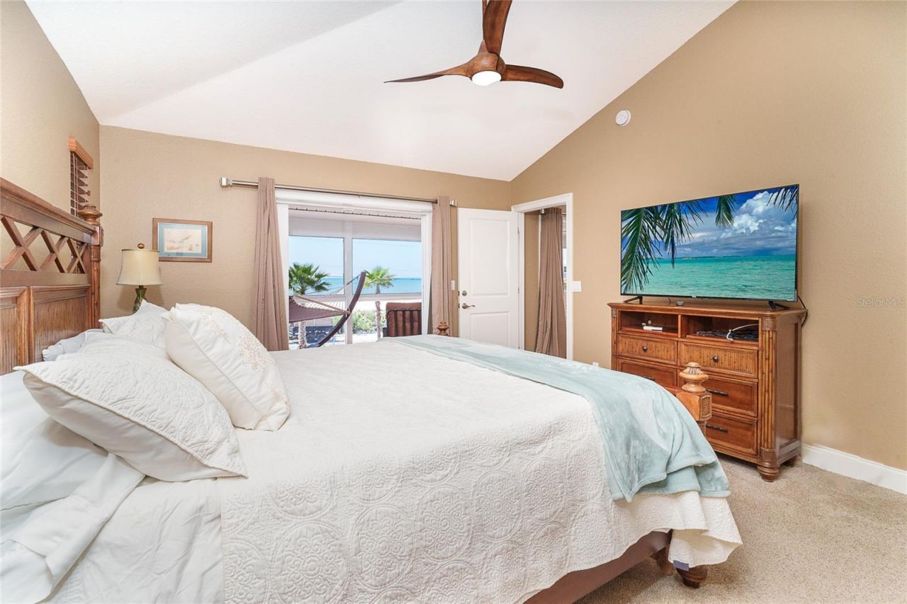 230 N Gulf Boulevard, Placida, FL 33946 Photo