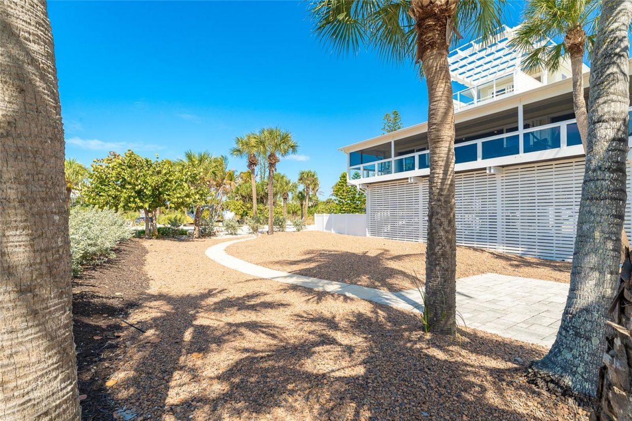 230 N Gulf Boulevard, Placida, FL 33946 Photo
