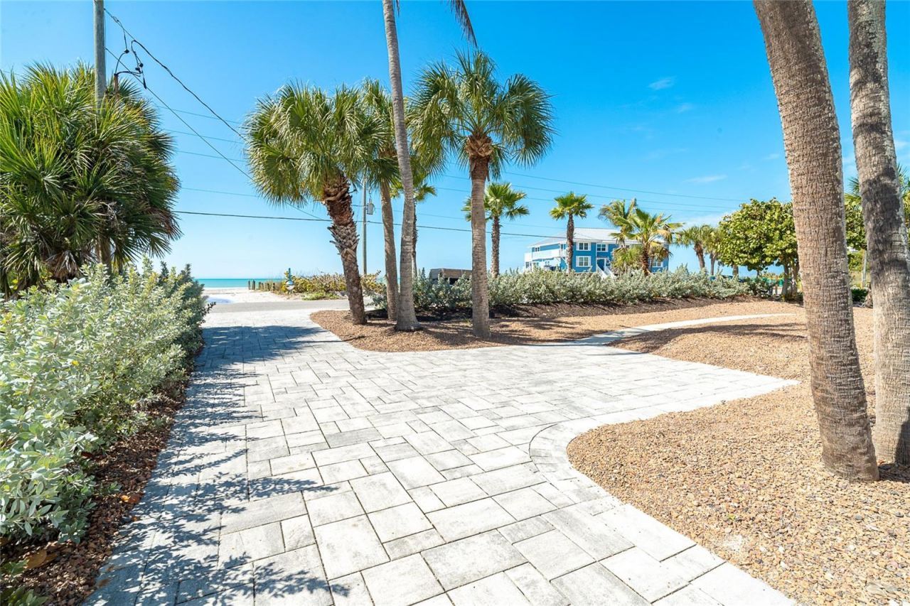 230 N Gulf Boulevard, Placida, FL 33946 Photo