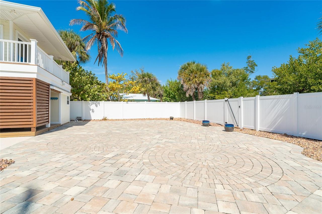 230 N Gulf Boulevard, Placida, FL 33946 Photo