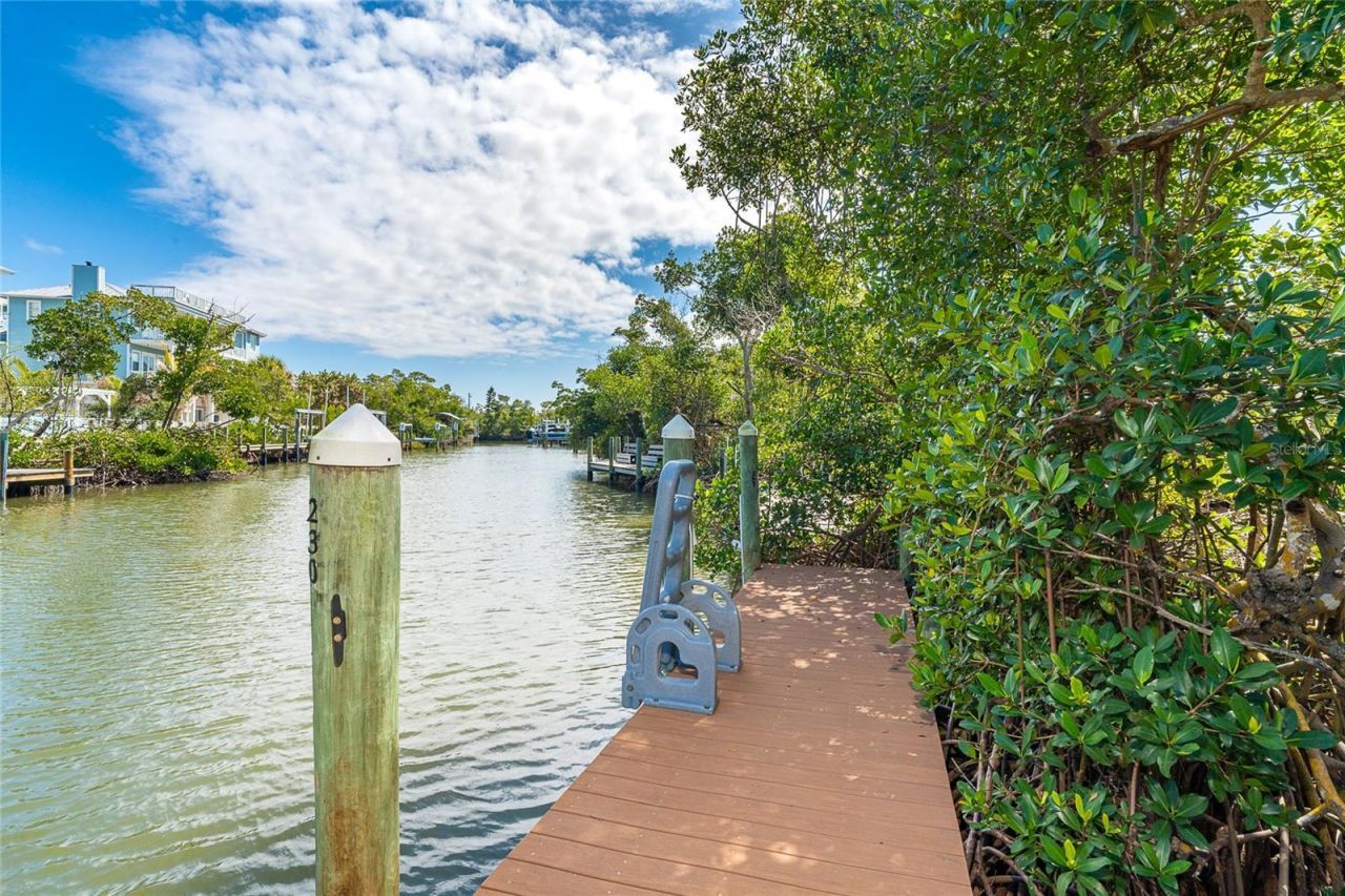 230 N Gulf Boulevard, Placida, FL 33946 Photo