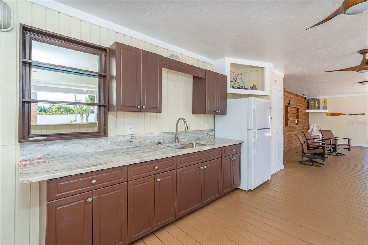 230 N Gulf Boulevard, Placida, FL 33946 Photo