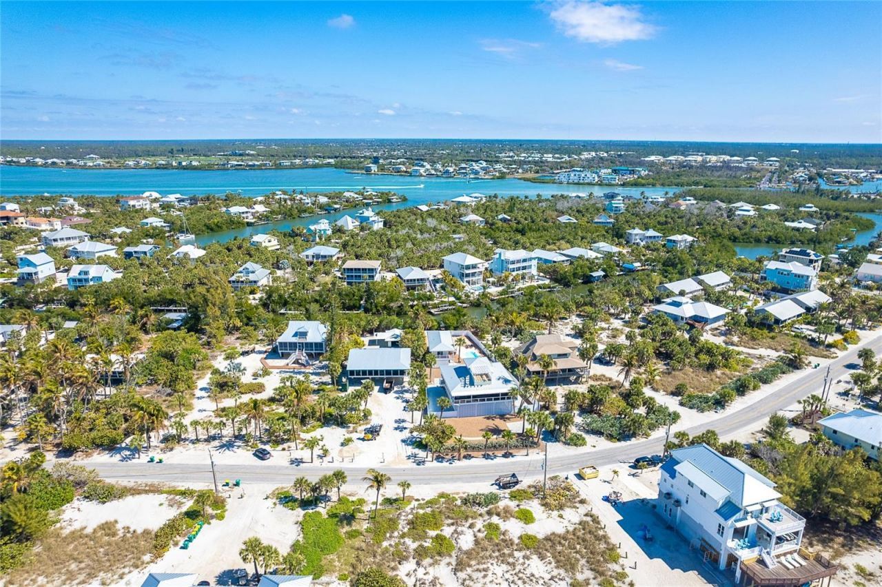 230 N Gulf Boulevard, Placida, FL 33946 Photo