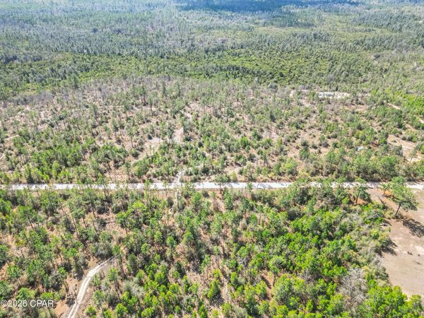 4303 NW Twin Ponds Road , Altha, FL 32421