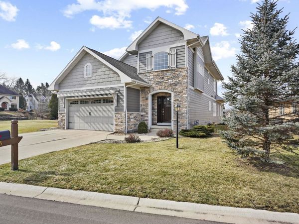 13 Arboredge Way, Fitchburg, WI 53711