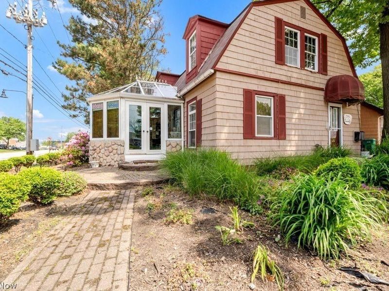 7285 Center Street, Mentor, OH 44060 Photo 2