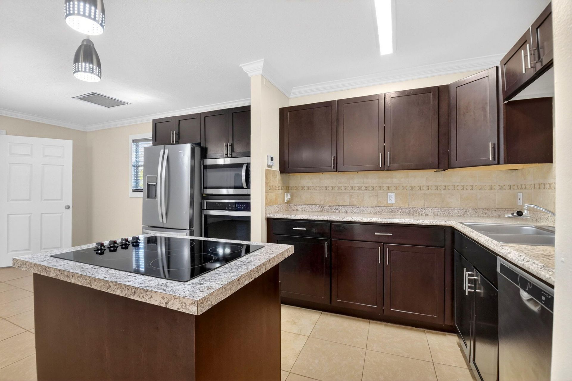 18 Crossings Circle, Unit F, Boynton Beach, FL 33435 Photo