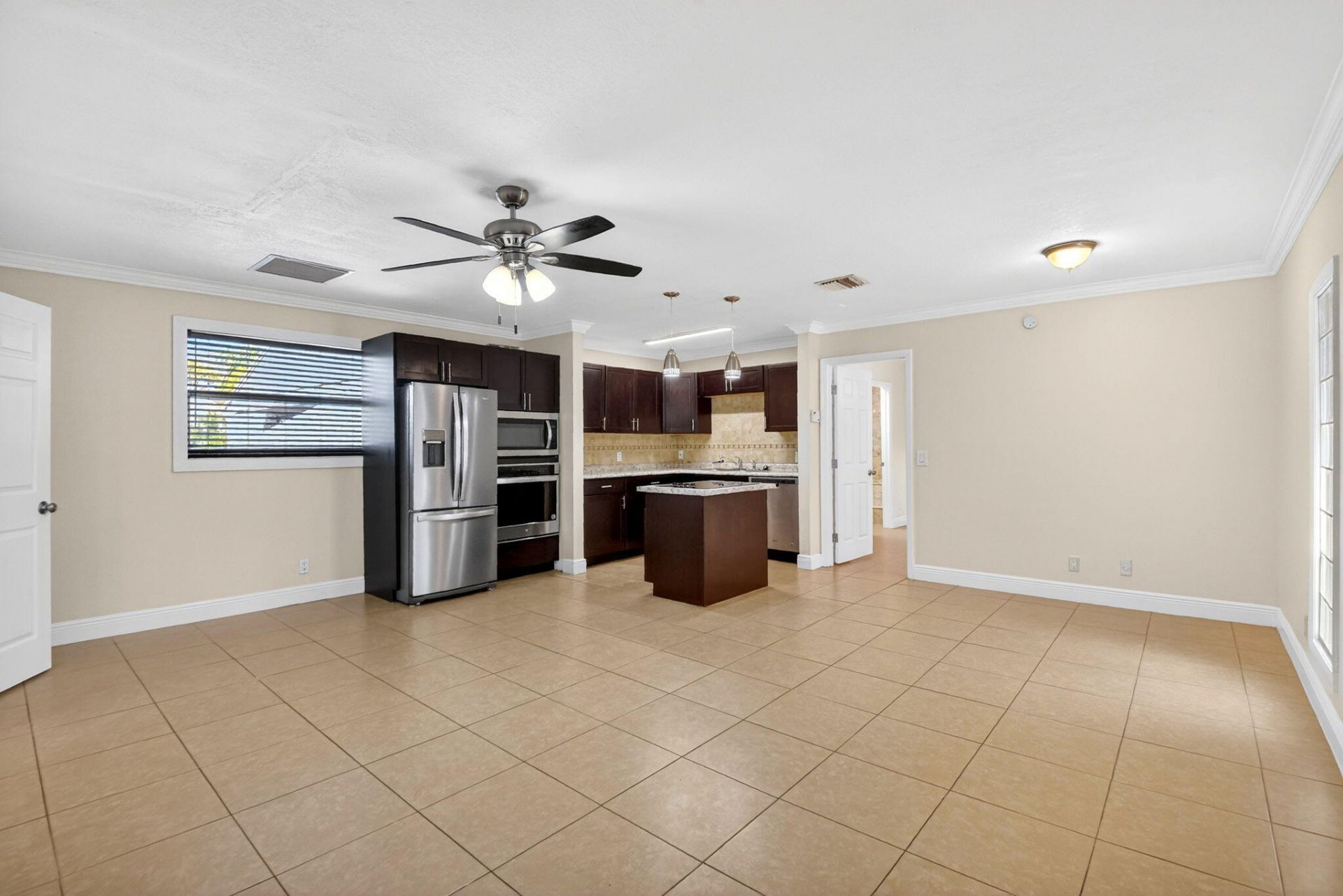 18 Crossings Circle, Unit F, Boynton Beach, FL 33435 Photo