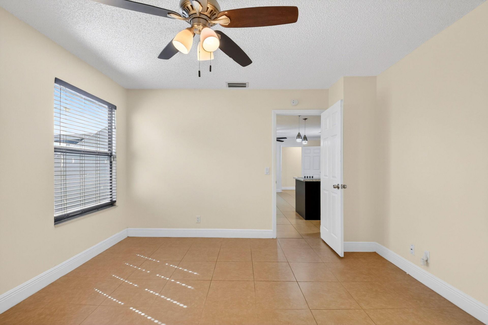 18 Crossings Circle, Unit F, Boynton Beach, FL 33435 Photo