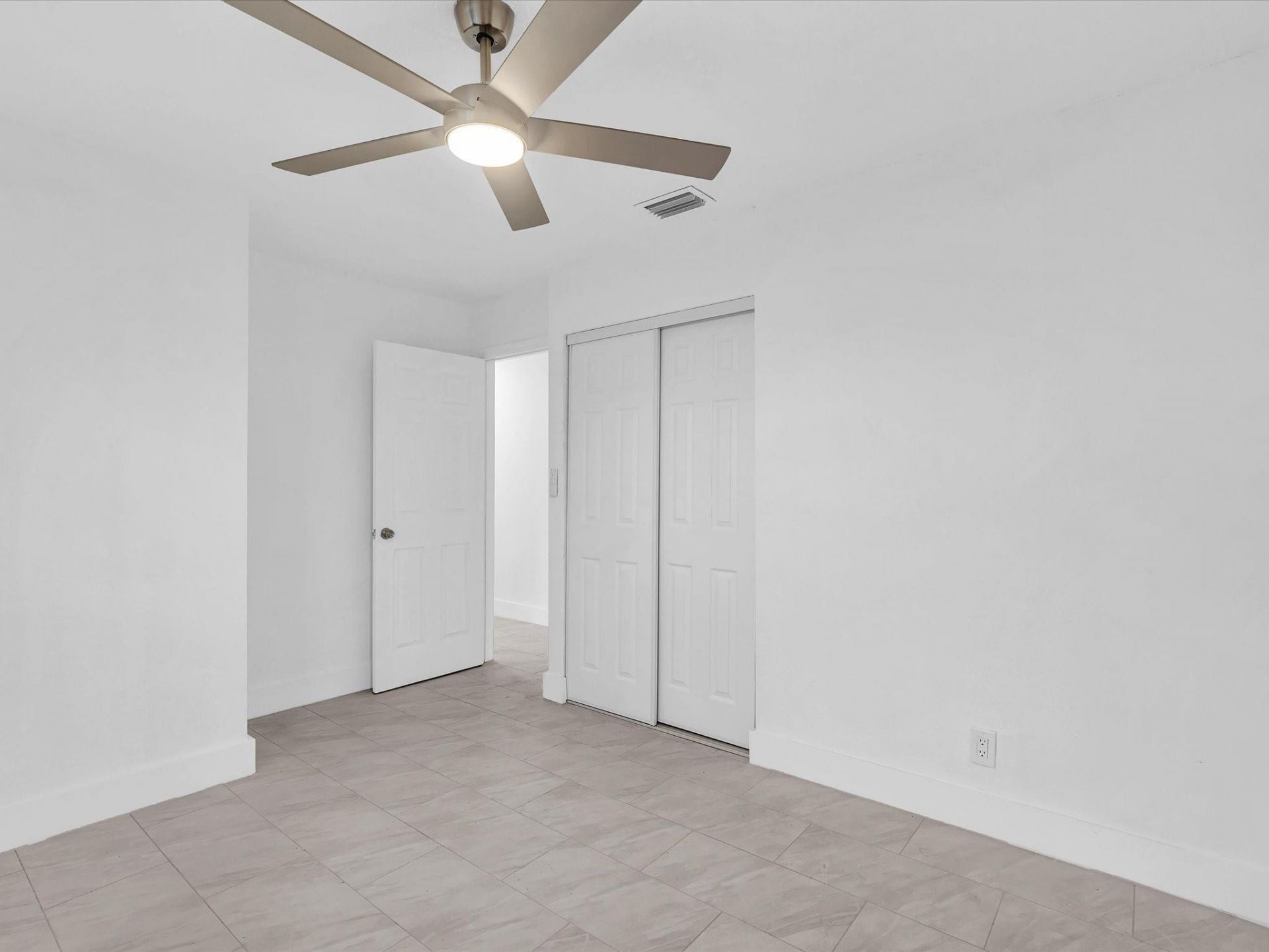 2340 SW 42nd Terrace, Fort Lauderdale, FL 33317 Photo