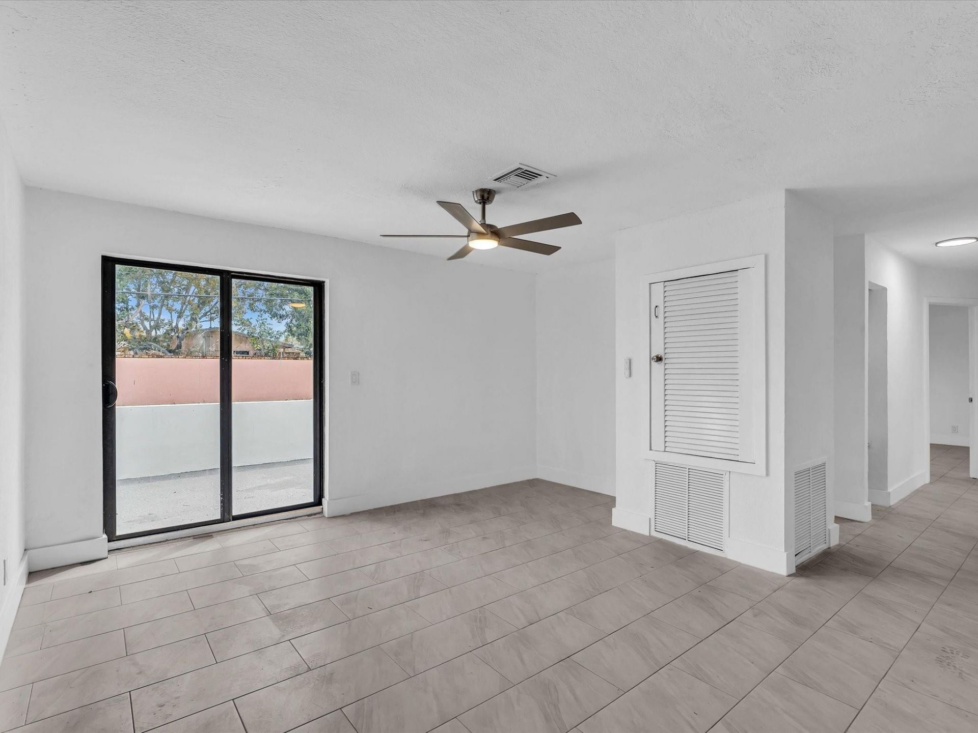 2340 SW 42nd Terrace, Fort Lauderdale, FL 33317 Photo