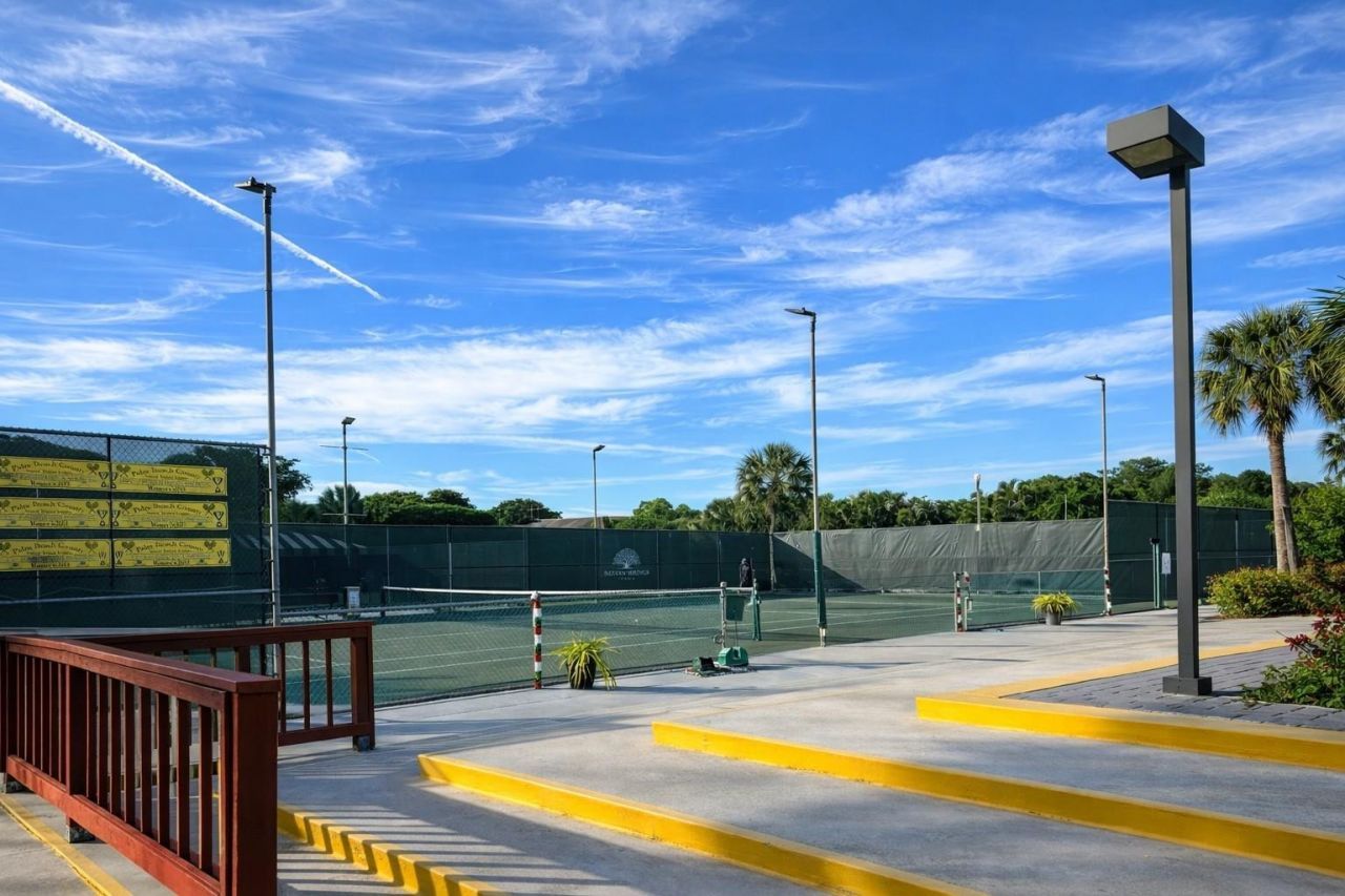 5306 Cedar Lake Drive, Unit 203, Boynton Beach, FL 33437 Photo