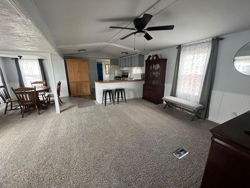 52 Estates Lane, Reynoldsburg, OH 43068 Photo 11