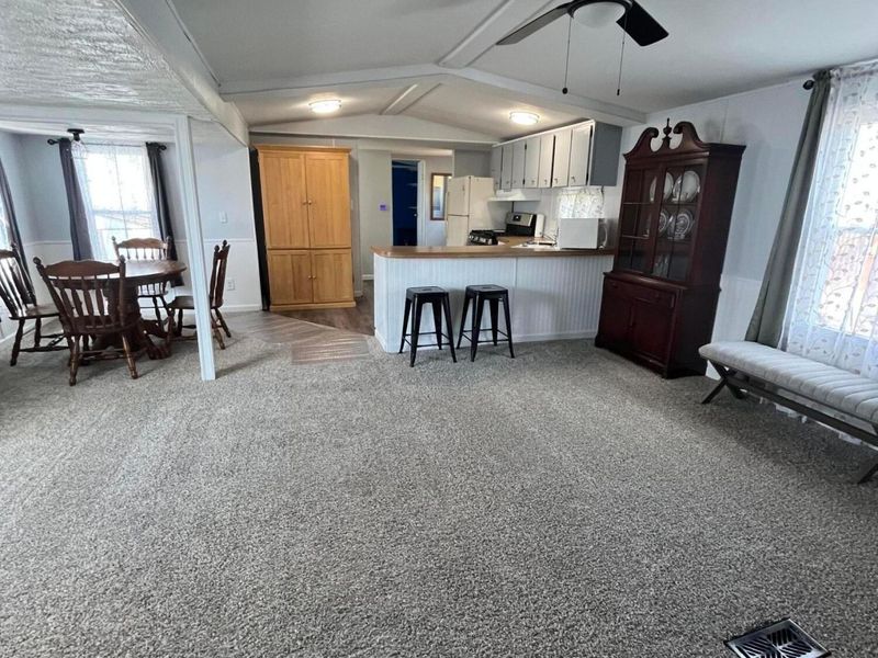 52 Estates Lane, Reynoldsburg, OH 43068 Photo 14