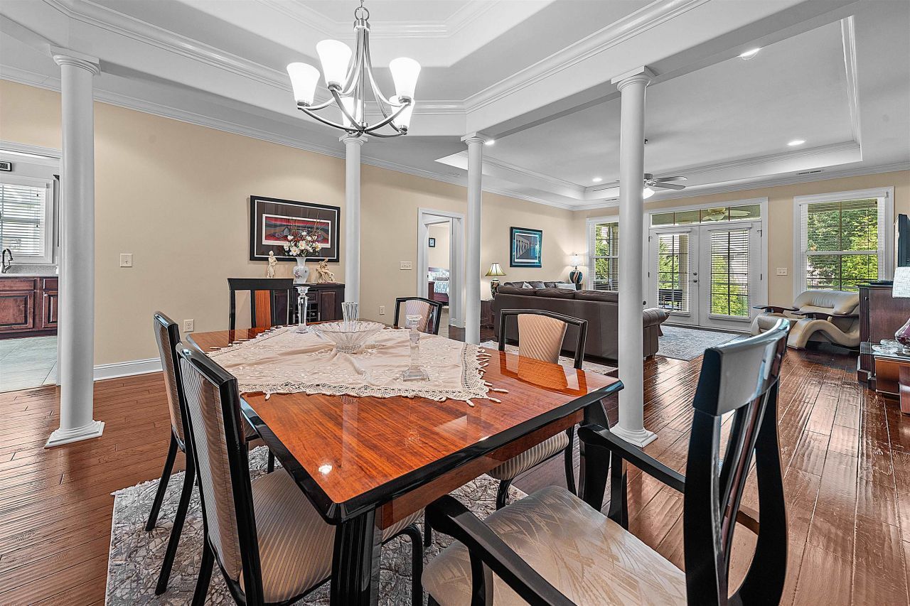 668 Barona Dr. Photo 11