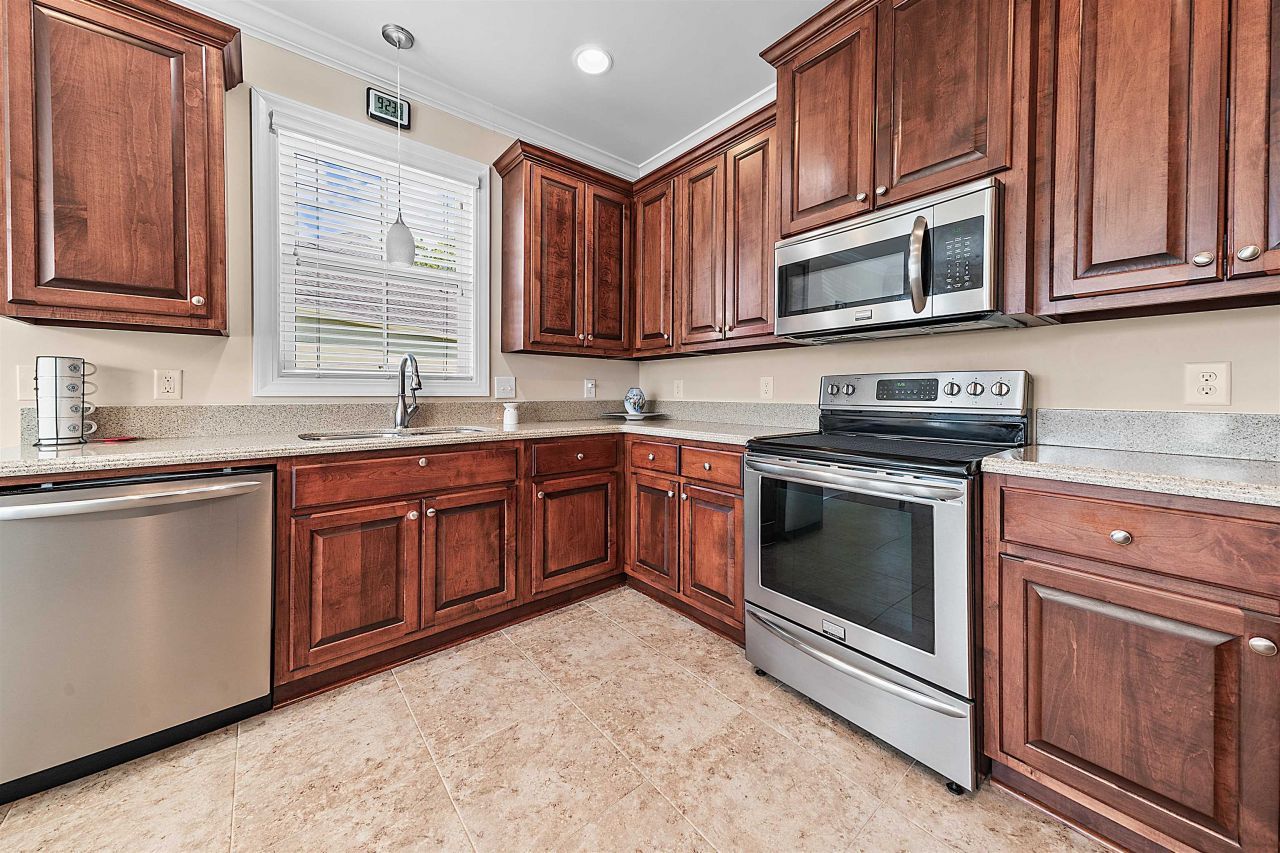 668 Barona Dr. Photo 14