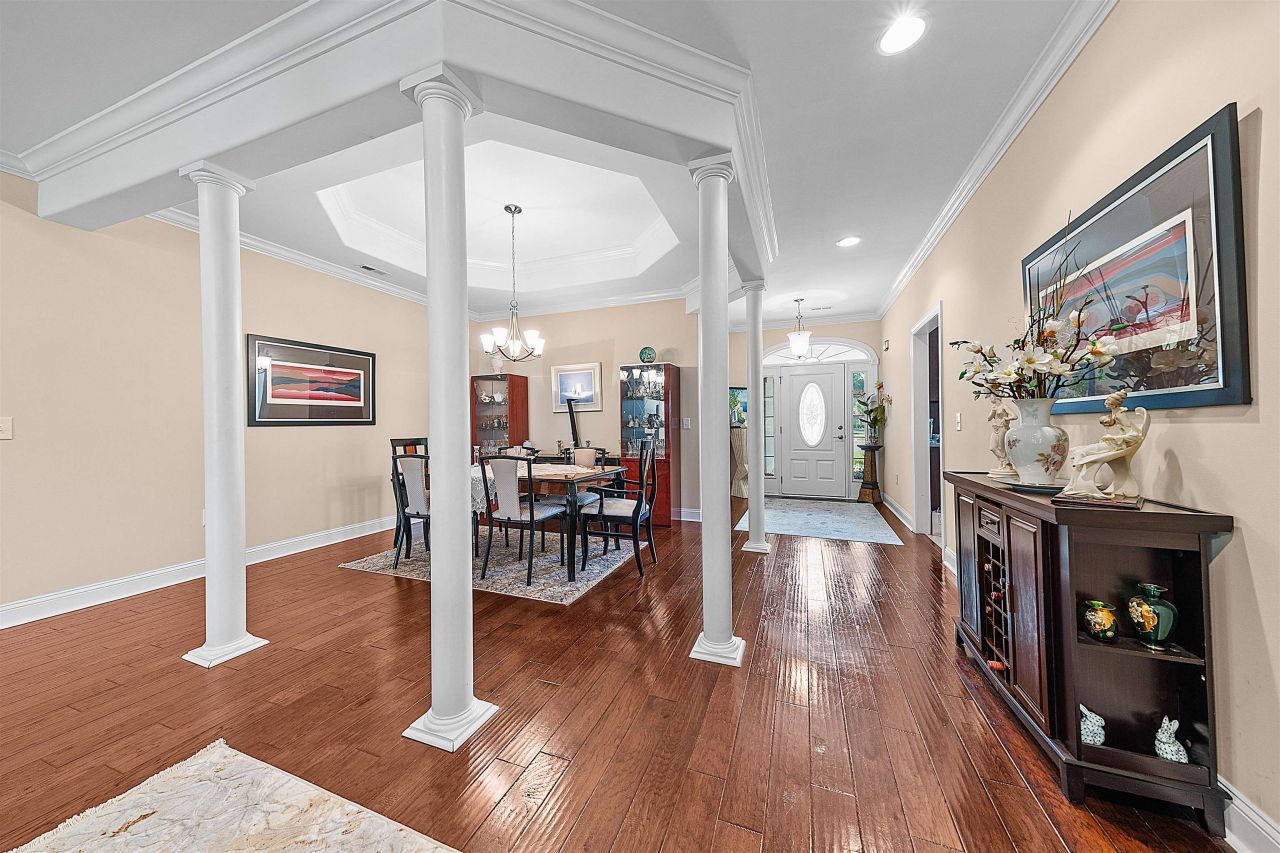 668 Barona Dr. Photo 7