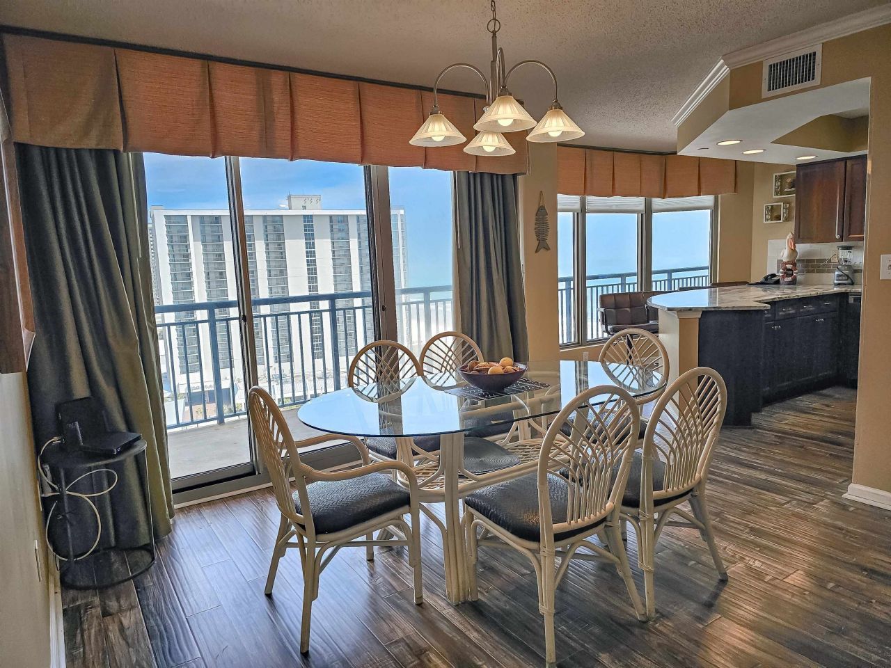 8560 Queensway Blvd.  Photo 10