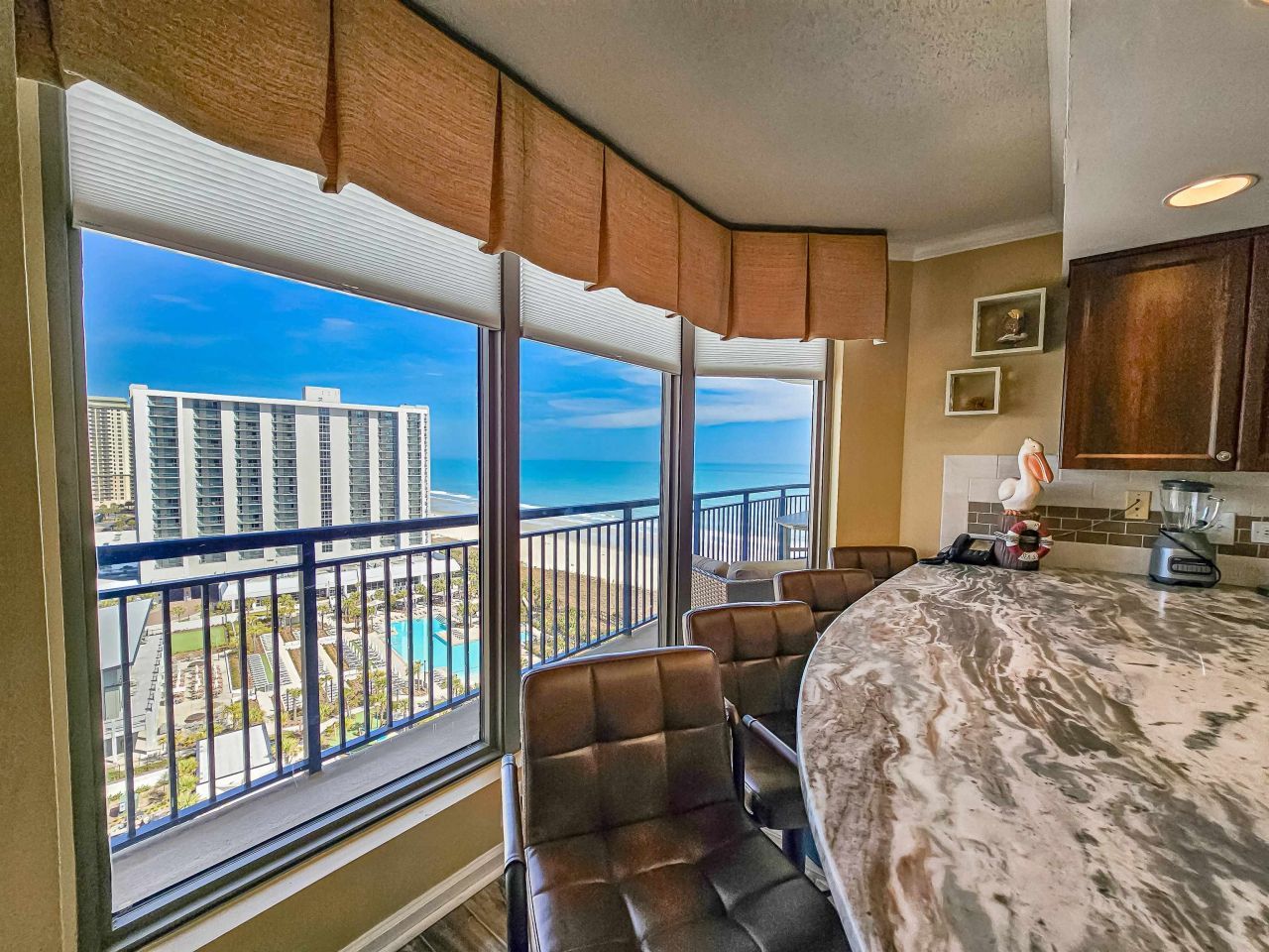 8560 Queensway Blvd.  Photo 15