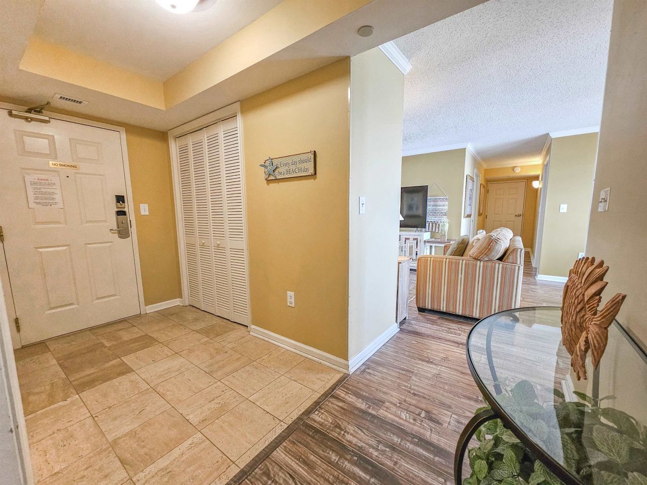 8560 Queensway Blvd.  Photo 17