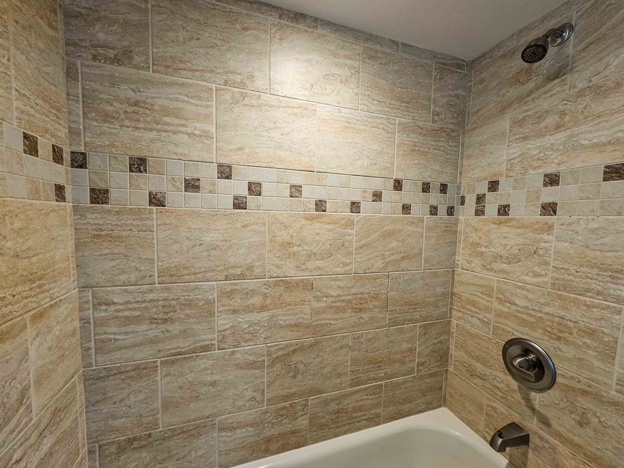 8560 Queensway Blvd.  Photo 34