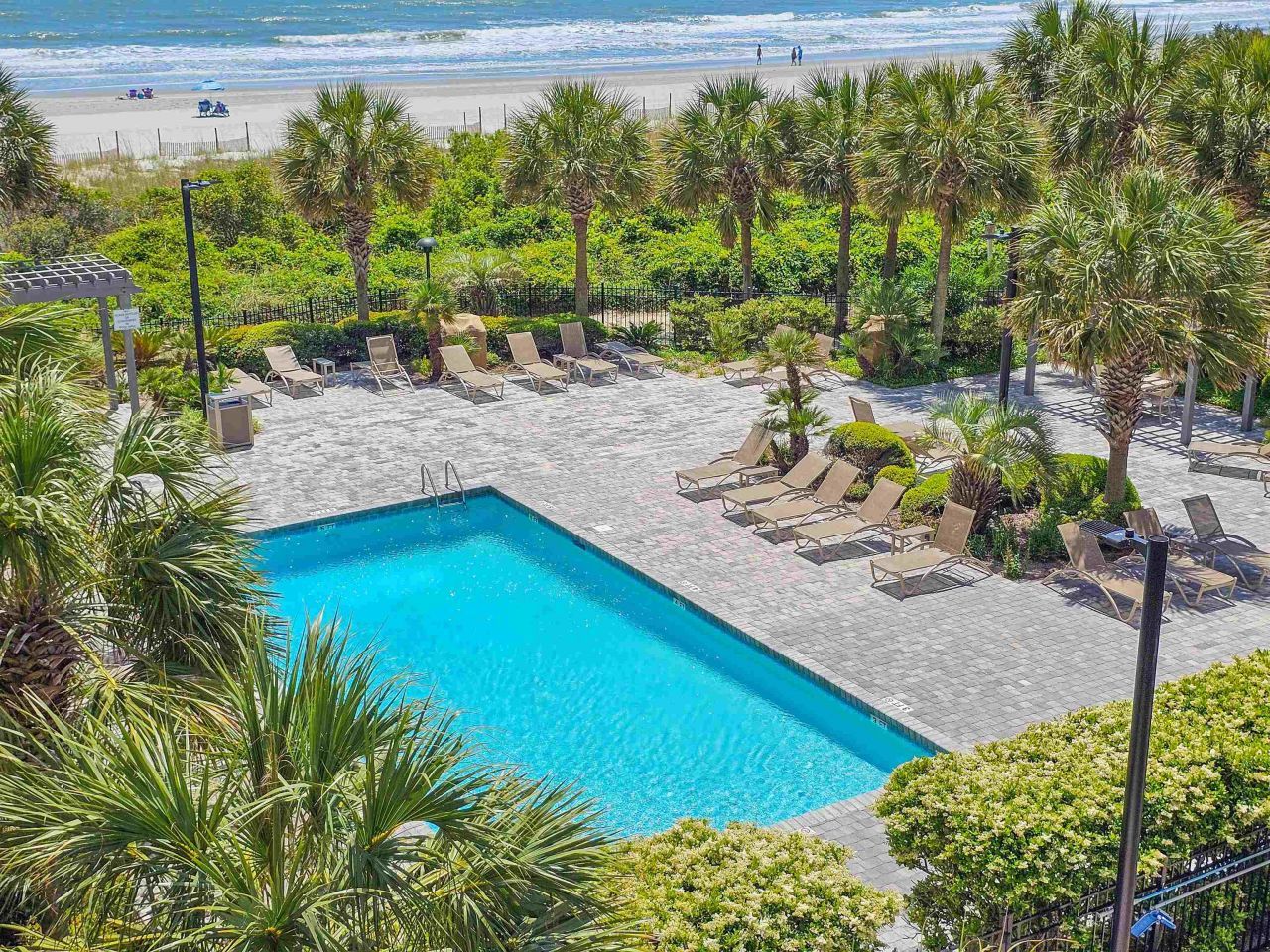 8560 Queensway Blvd.  Photo 44