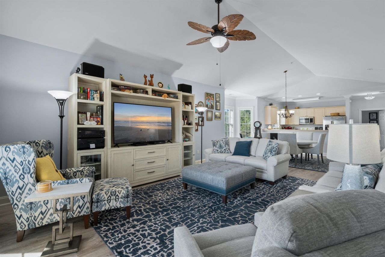 4851 Luster Leaf Circle Photo 13