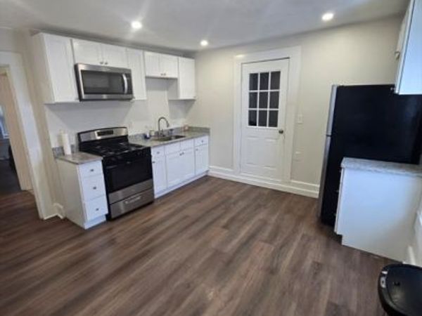 1 Rockdale Ave, Unit 2, Lowell, MA 01854